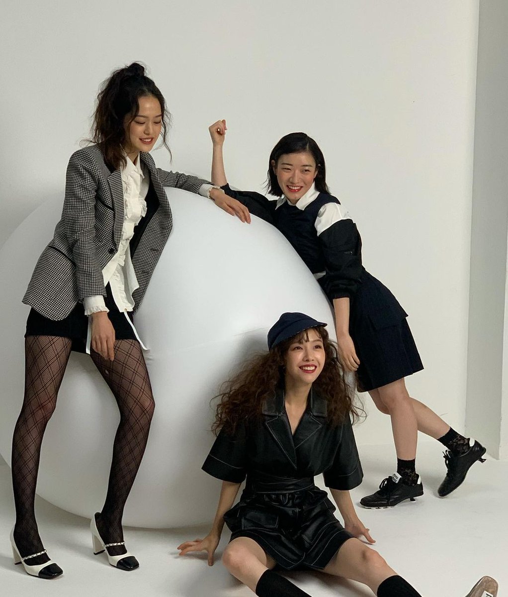 bangminahph's tweet photo. ~Update on Shim Dal-gi IG Post~8.24.2021

The Best Life girls: Bang Minah, Han Sung-min and Shim Dal-gi 🔥♥️

©️ dalki612 💗 for the photos

#bangminah #girlsdayminah #방민아  #걸스데이 #ELLEKorea https://t.co/3xW2Le8rxg