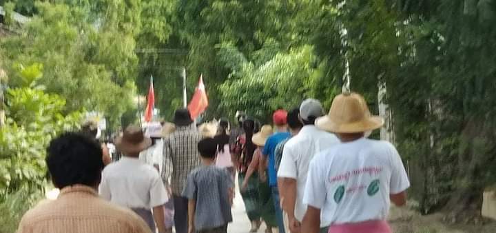 #Aug24Coup: Anti-military marching strike was marched by pro democracy residents in #Shwebo Township, Sagaing Region.

#UselessASEAN #AcceptNUG_RejectMilitary
#WhatsHappeningInMyanmar