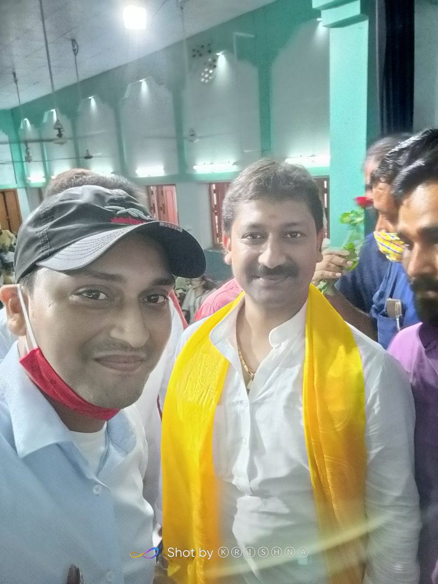 Krishna07428147's tweet photo. @sumit4chakai भैया को जन्मदिन की अनंत शुभकामनाएं💐💐💐
#AllBiharTrainedLibrarianAssociation
#birthday https://t.co/8mDWlnenNk