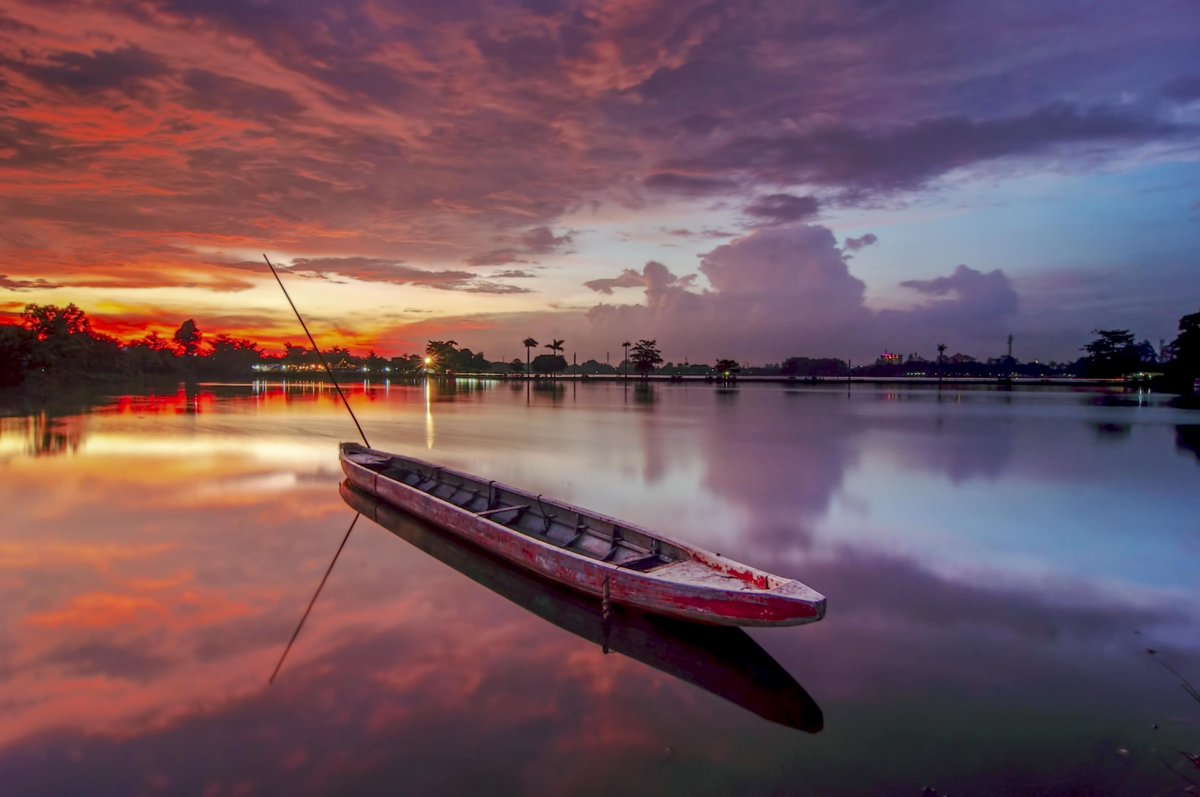 Just alone

#icu_indonesia #hny_indonesia #tokina #cameraindonesia  #CI_Member #banyuwangilandscapers #tangerang  #eclectic_shotz #globalcapture #exceptional_pictures #iamnikon #nftcollector #nftphotography #iamindonesia #nikon #d90  #nft #geonusantara #instanusantara