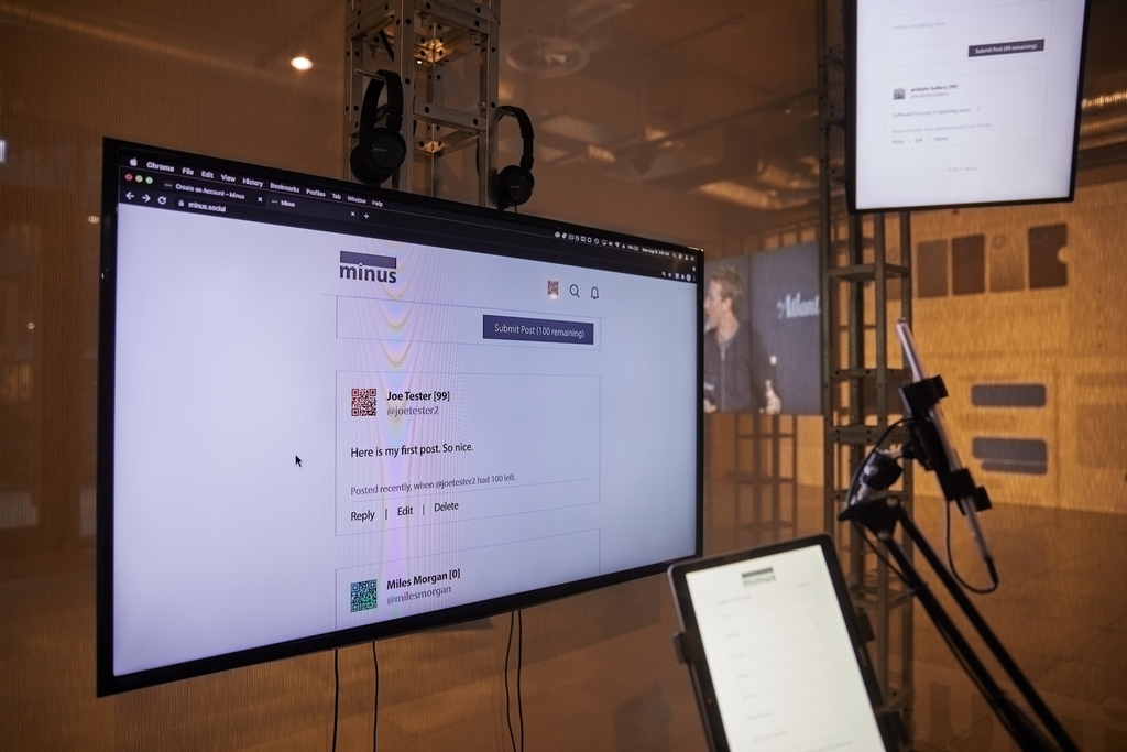 arebyte tweet media