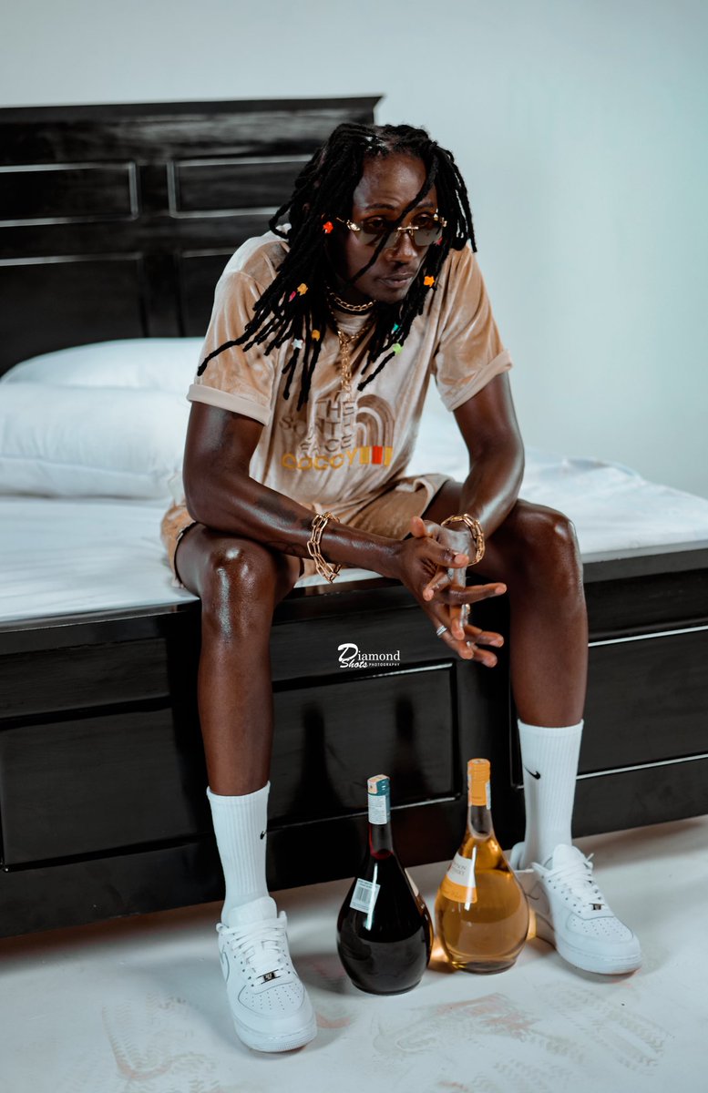 ZizaBafanaUg's tweet photo. If information can puppet someone, they’re not working with a full brain, they’re merely working with a complex storage device. #staywoke👀
#SoNice🔥 #Embuzi🐐 #Meeeh #Meeh https://t.co/7UqcYYEg4T