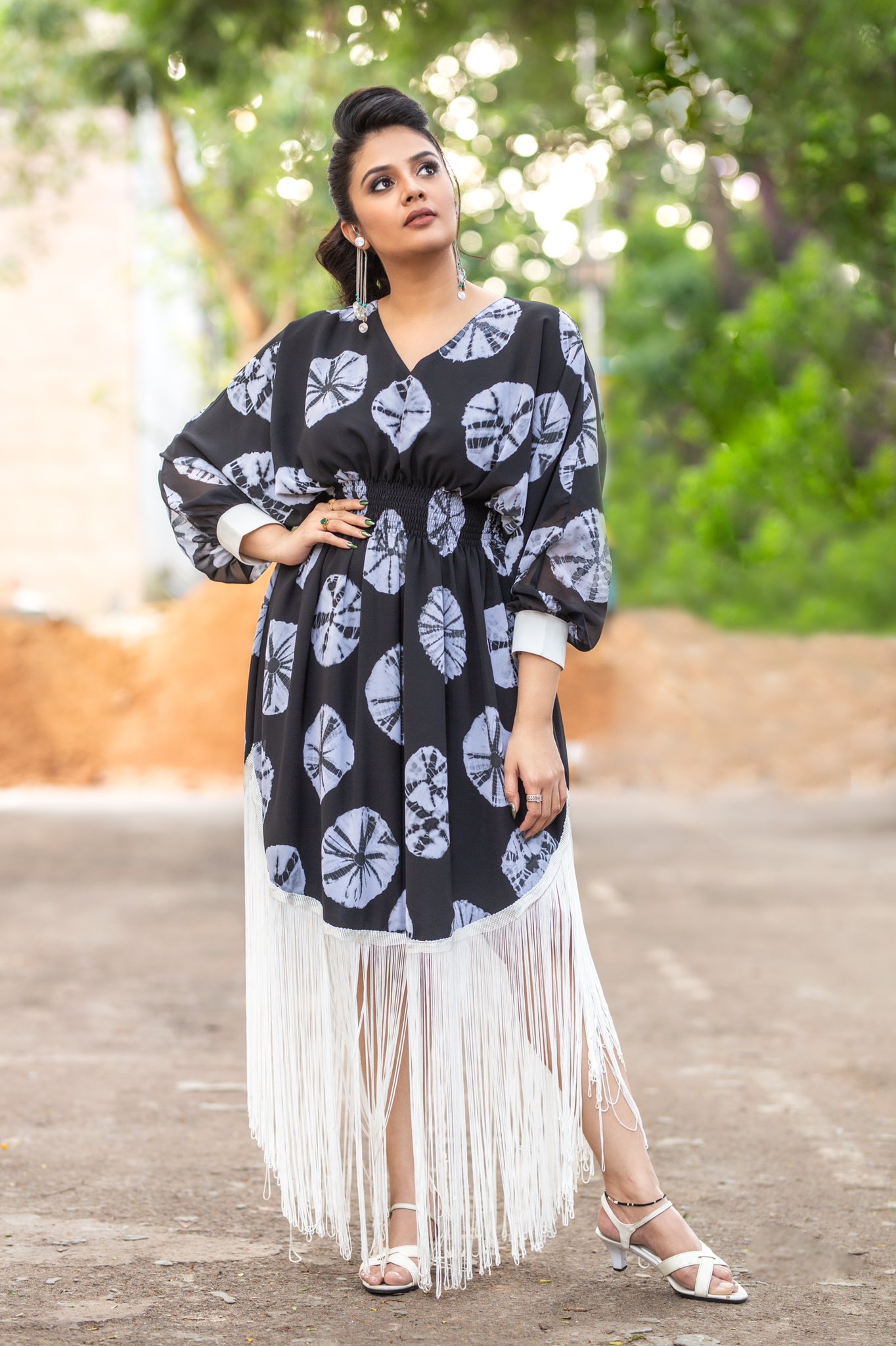 srimukhi Latest images 