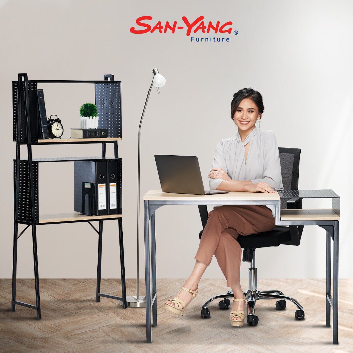 JustSarahG's tweet photo. Paulit-ulit lang ang work, pero you can change your surroundings from time to time! Shop na sa San-Yang website at meron kaming wide variety of office tables that you can choose. Malay mo all this time nandun lang pala ung table na hinahanap-hanap mo 😉 https://t.co/iWGxHY1Ikw