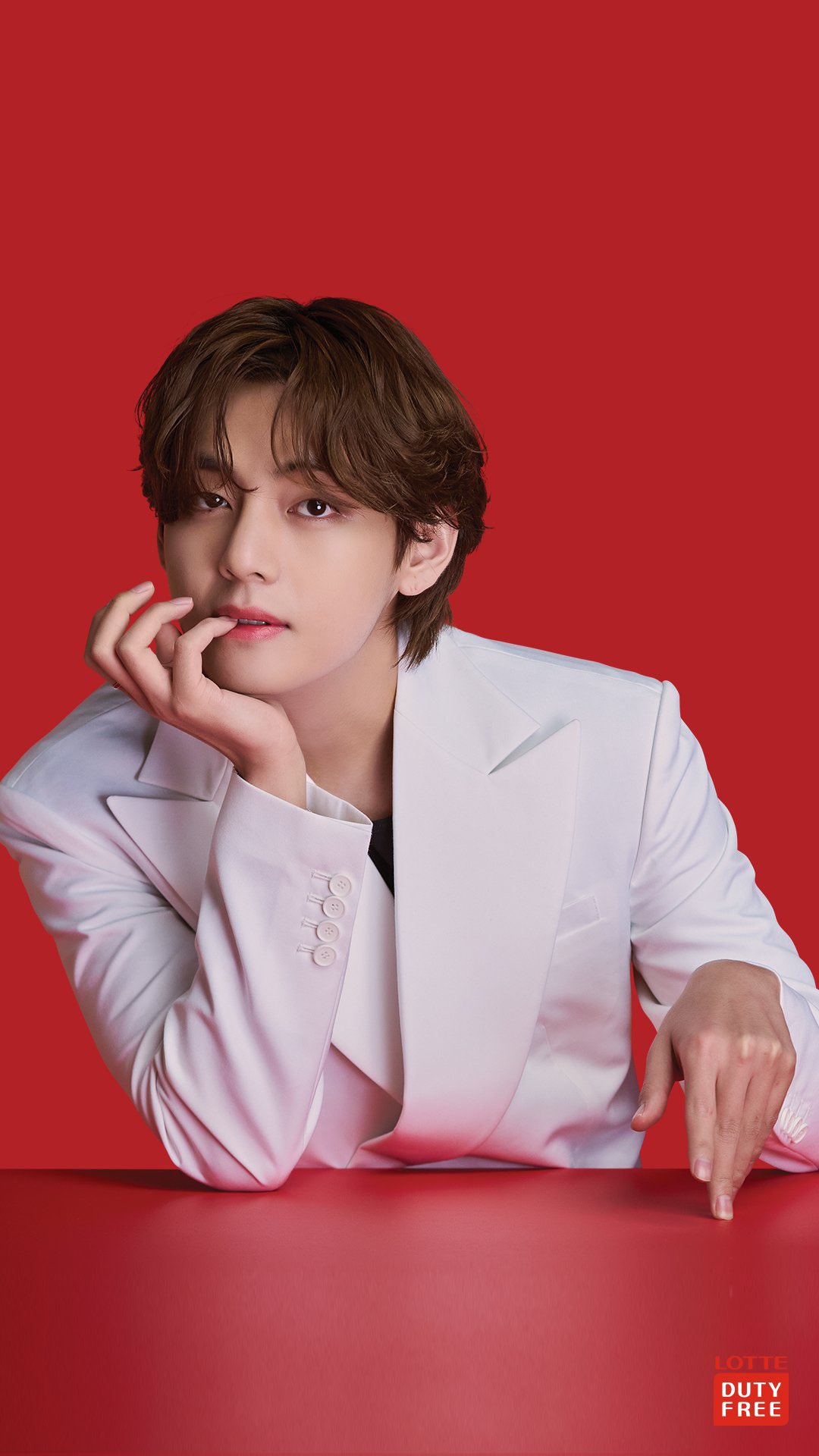 V テテ テヒョン ロッテ免税店 LOTTE BTS トレカ ゴールド カード-