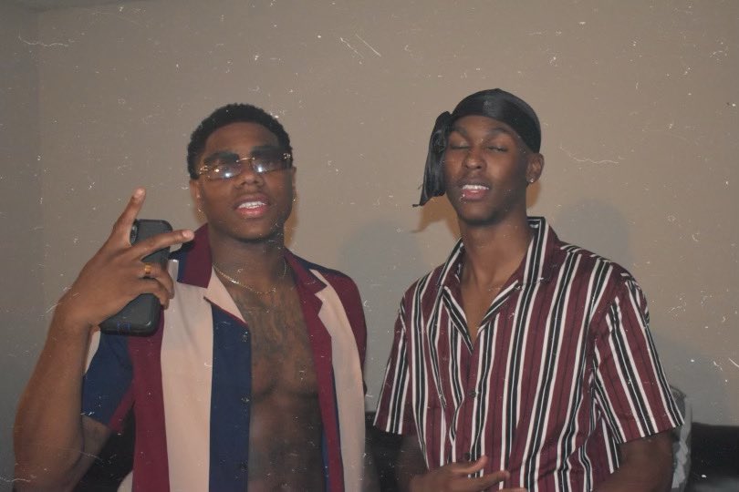 Drake_thesavage's tweet photo. 🗣Rare Film 🎞
Blessed to See another 365 🎂🥳 Im the young OG now😈
📸:@twofoursvg
📸:@ImDeepTho
Appreciate Everybody for coming out and showing love 💛⚡️
#ProjectChi🎈🤡⚡️ https://t.co/0mcsUp6YR7
