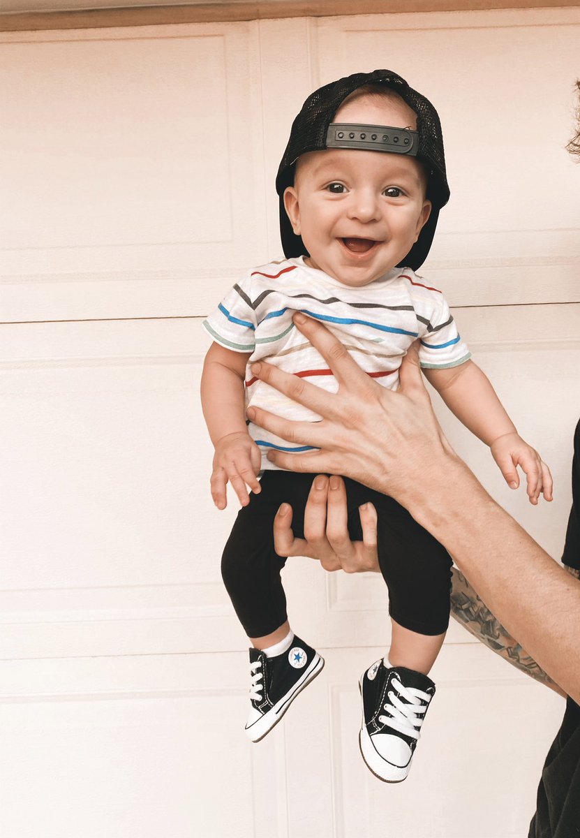 kelsssssea's tweet photo. 5 months with you…our boy Book🤍 

#BookerPlumb #babyplumb #5monthold #happybabe #boymama https://t.co/TIFsQ4KmOK