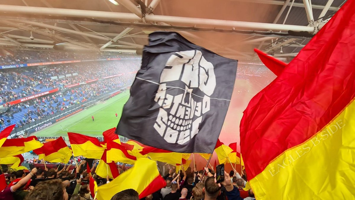 EaglesBSide's tweet photo. Een uitvakkie was dit hoor! 😍🔴🟡 https://t.co/7fkub8dwik