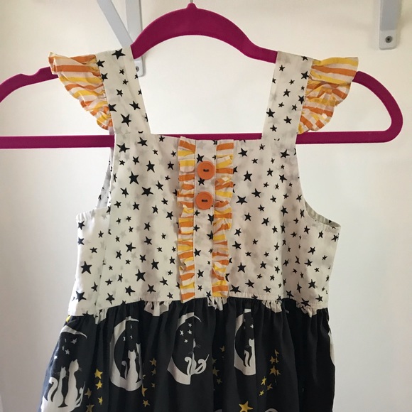 Summer19901288's tweet photo. So good I had to share! Check out all the items I'm loving on @Poshmarkapp #poshmark #fashion #style #shopmycloset #eleanorrose: https://t.co/NSYFIt5DhT https://t.co/PUx6BCkxCj