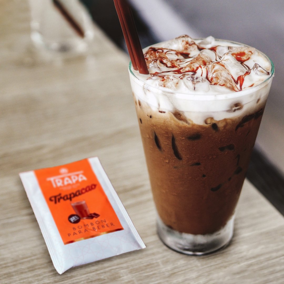 chocolatestrapa's tweet photo. ¡Lleva tu #Trapacao a otro nivel con esta receta, ideal para las tardes de #verano! Apunta el paso a paso o guárdala y si la haces en casa recuerda etiquetarnos para ver el resultado 👀 https://t.co/kMT9AeyoTx