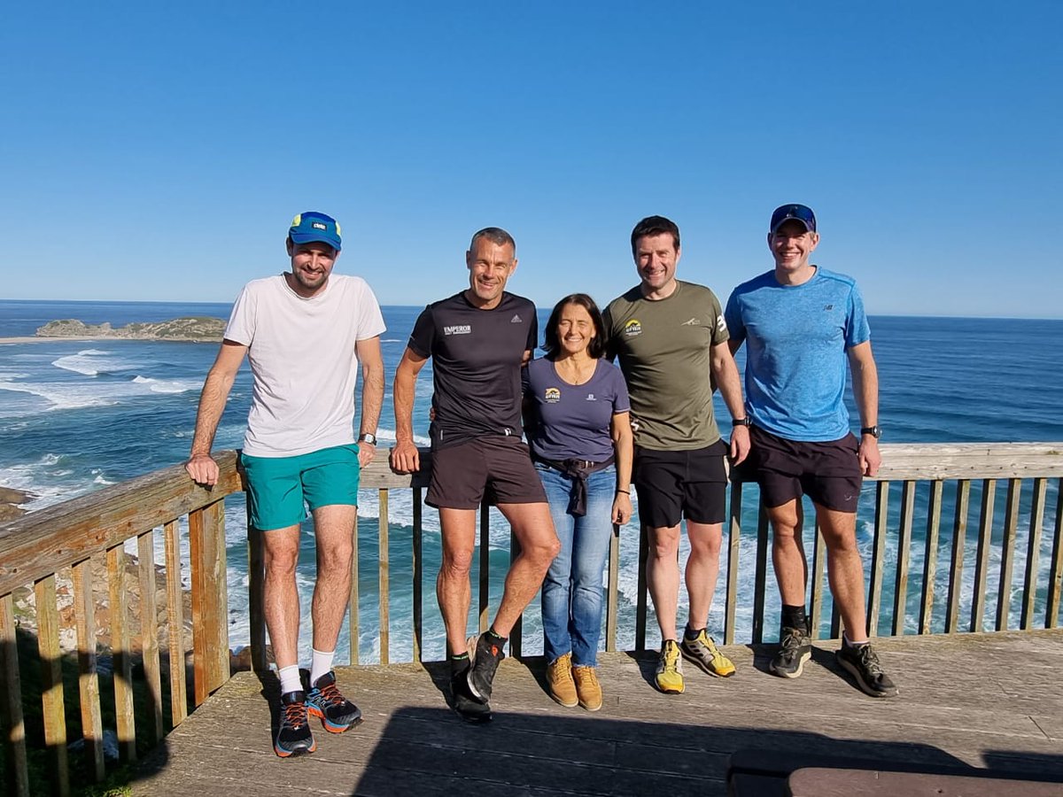 turton_craig's tweet image. How it started and how ended with team @ottertrailrun @Keeling_S @EmperorAsset and families. #bucketliststuff