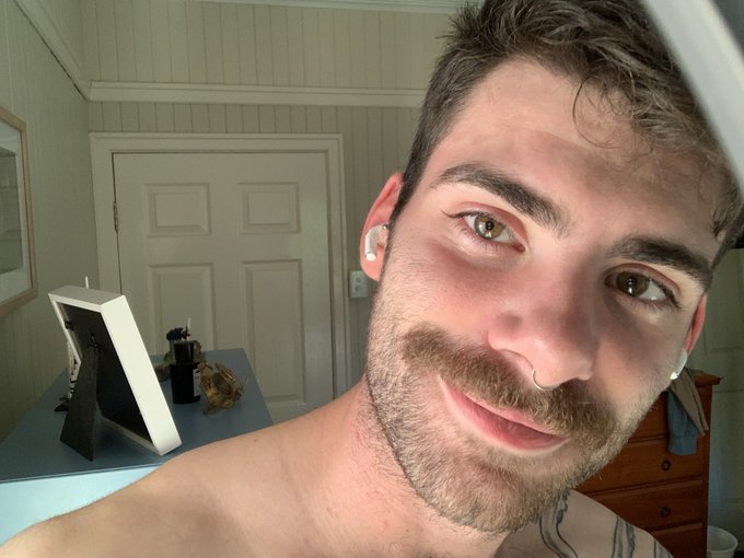 Sup faggot https://t.co/joT0o00s9T