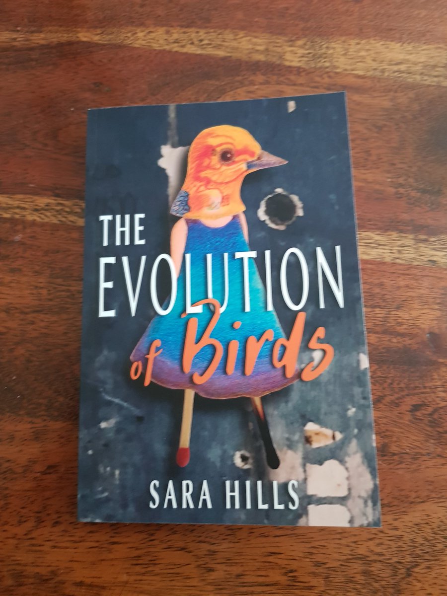 laurabesley's tweet photo. From first sentence to last 'Finders Keepers' by @sarahillswrites in her #collection #TheEvolutionofBirds is perfection 💗 Made me cry into my morning coffee, too!
#published by @AdHocFiction
#fiction #flashfiction #microfiction #writingcommunity https://t.co/FhsGdR74JL