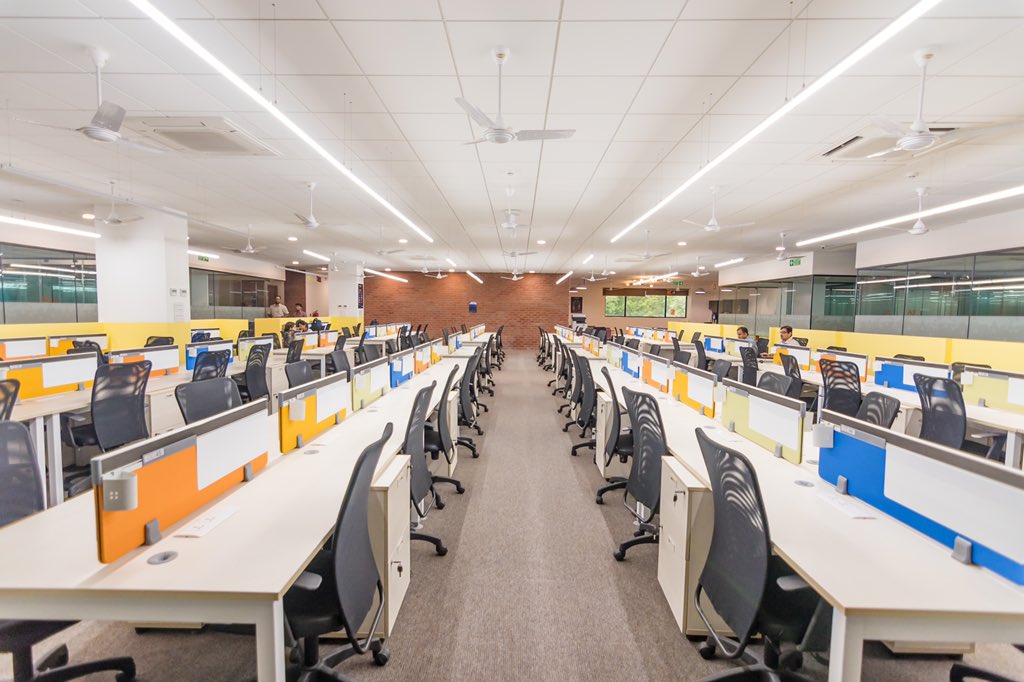 91springboard's tweet photo. Flexible work spaces that inspire collaboration and help teams stay connected and focused. #the91life https://t.co/TdQHXIYwDp