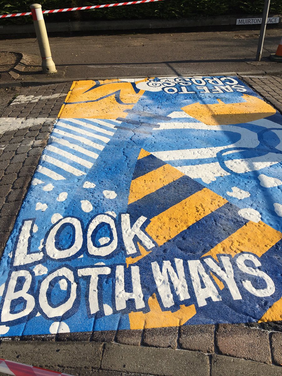 emmabest2000's tweet image. Love the artwork here, but why instruct pedestrians on road safety, not car drivers? On this residential street, cars ignore the 20 mph and often exceed 30 mph. This is back to front for #greentravel @PKPeoplePlace @PerthandKinross @PerthLS @sustperth @SustransScot