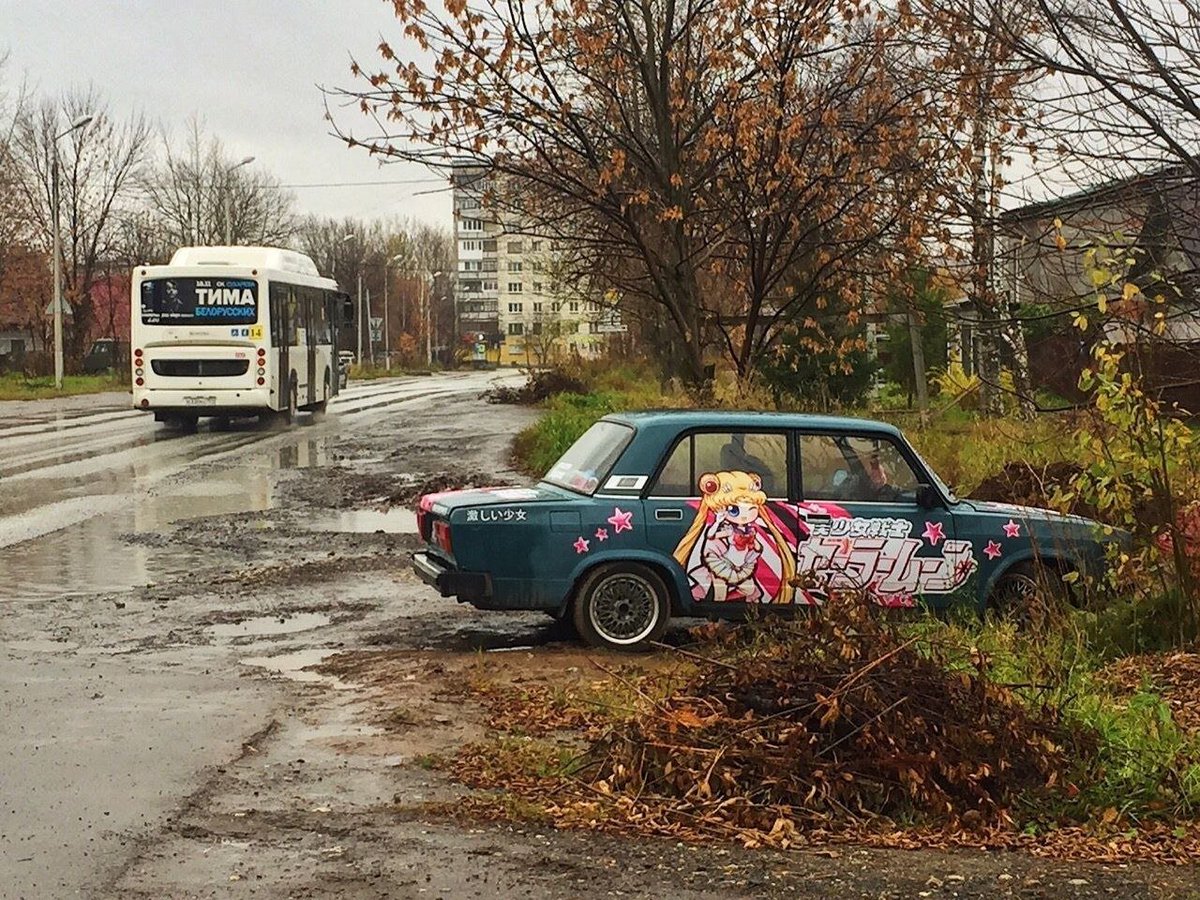 No Context Russia tweet media