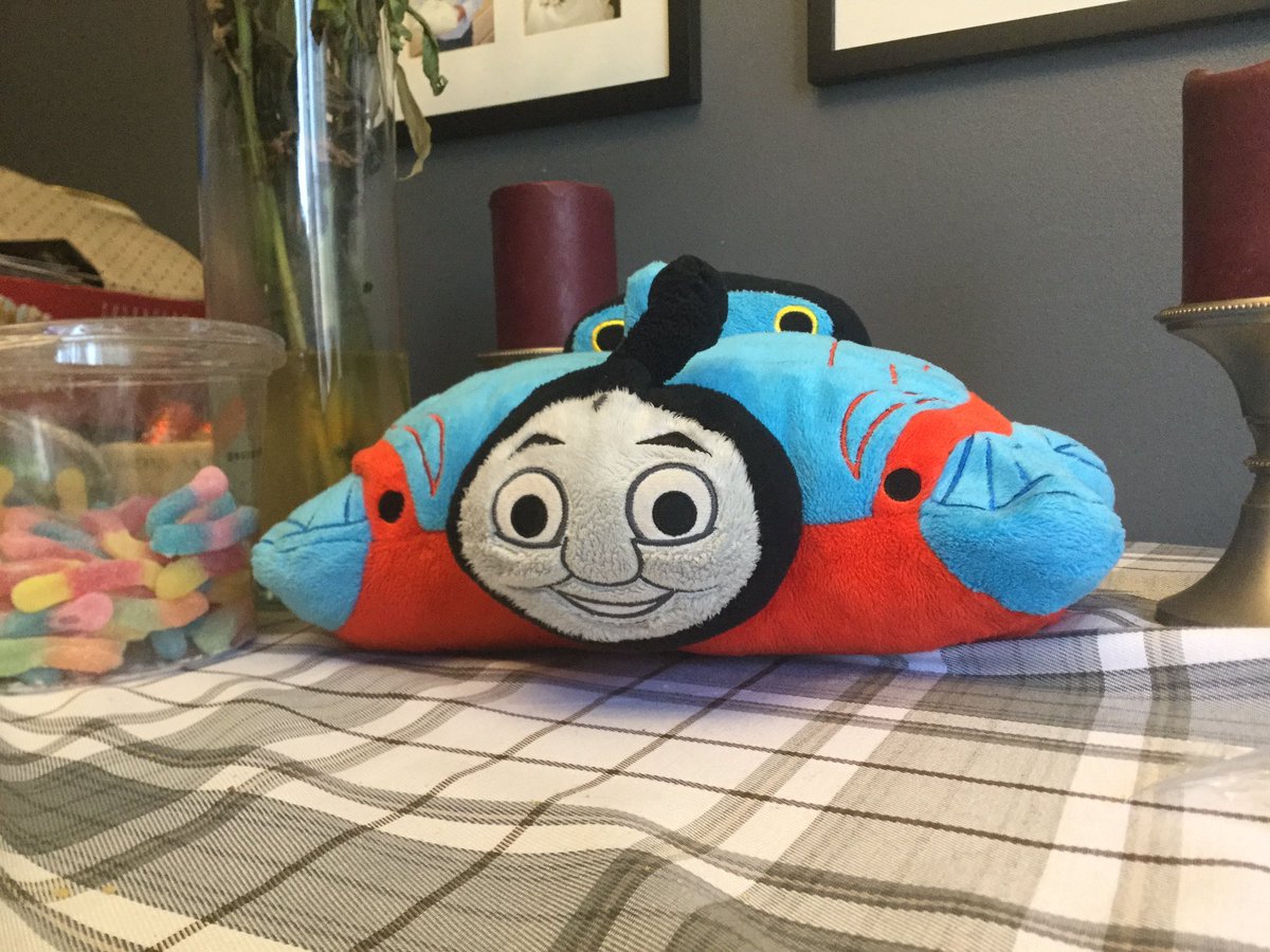 MerchStrange's tweet image. this is the official merch strange pinned so let me lay down some rules:

1. PLEASE no normal merch
2. listings don't count
3. no customs

how to submit:
-through dms
-by tagging me in a tweet or its comments

enjoy your time here i guess