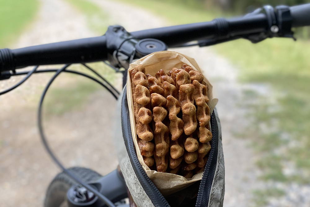 velodashapp's tweet photo. Happy National Waffle Day 🎉🧇🚲🎉
Don't forget to have one after your ride.

Find great rides on Velodash ➜ https://t.co/pXXpBMsTt1

#waffleday #2021waffleday #velodash #velodashapp https://t.co/qjJuIpcPhi