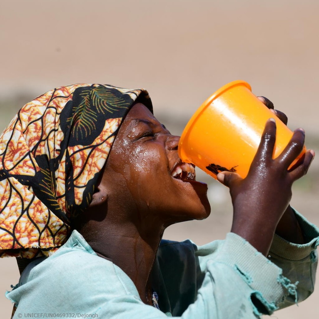 UNICEF's tweet photo. Water is a right, not a privilege.

It’s #WorldWaterWeek. https://t.co/QXjNW6U0As