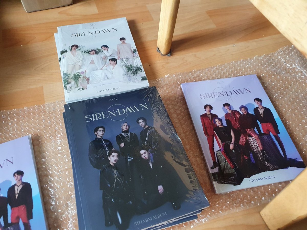 ctrl_findph's tweet photo. #ctrl_findphupdates
part of A.C.E Makestar fansign 2 albums and photocards have arrived at our kr address! will be releasing new slots for the fansign pcs soon. ^^ https://t.co/Mfo26ztbHP