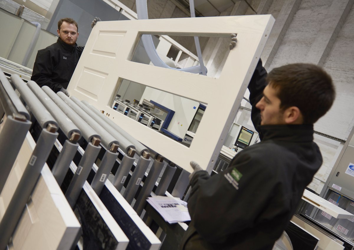 ODL_Europe's tweet photo. Fully prepared composite door slabs mean you can offer customers even more choice. 🚪 With our #door prep services traditional, minimalist, bold and unique styles are all available. Speak to us today to discuss your needs. #DoorSupplier #FrontDoor #TradeDoor #DoorPrep https://t.co/RjfnKUjFCV