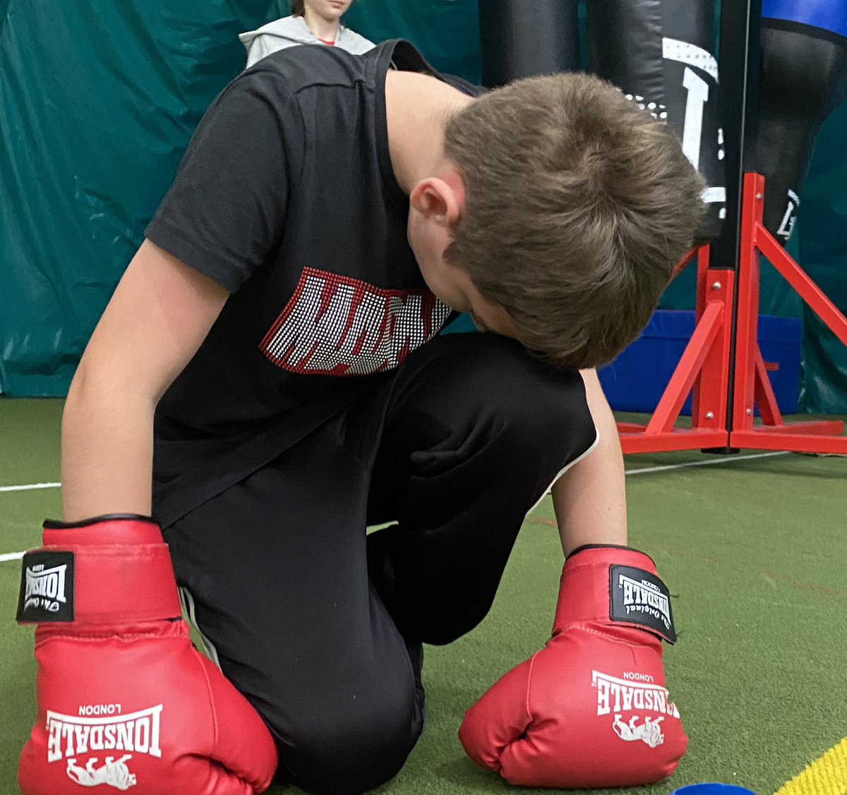 @MPSOffTheHook <a href="/QCCA_ltd/">Queen's Crescent Community Association</a> <a href="/MPSCamden/">Camden Police</a> <a href="/metpoliceuk/">Metropolitan Police</a> @DomeYouthClub Got some great shots @DomeYouthClub partnership boxing club @MPSOffTheHook supporting youths in our community. Our TMMP program funded by <a href="/ChildhoodTrust/">@Childhoodtrust</a> supporting young people written, recorded at risk who created the track . Watch out for our video launching next week🎭