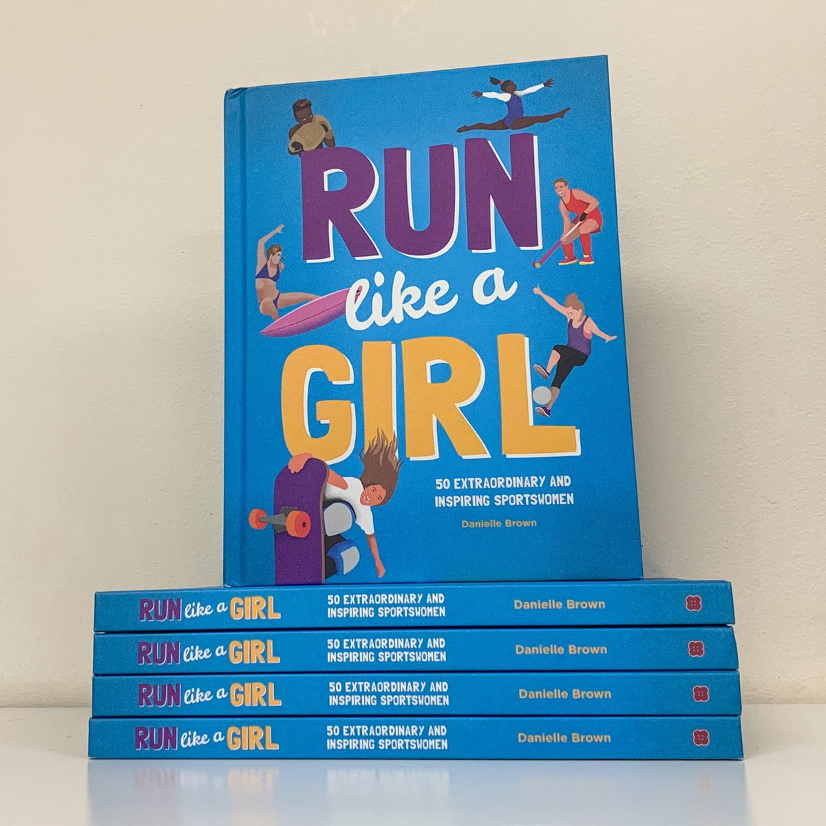 BOOKSetc_online's tweet image. We have 5 copies of #RunLikeAGirl for giveaway!

ENTER:
- Either RT or REPLY to this tweet
- Follow us

CLOSES: Tuesday 7th September

A collection of fascinating biographical stories told by 50 highly successful sportswomen.

BUY: bit.ly/3DdyVB4
From @GMCbooks