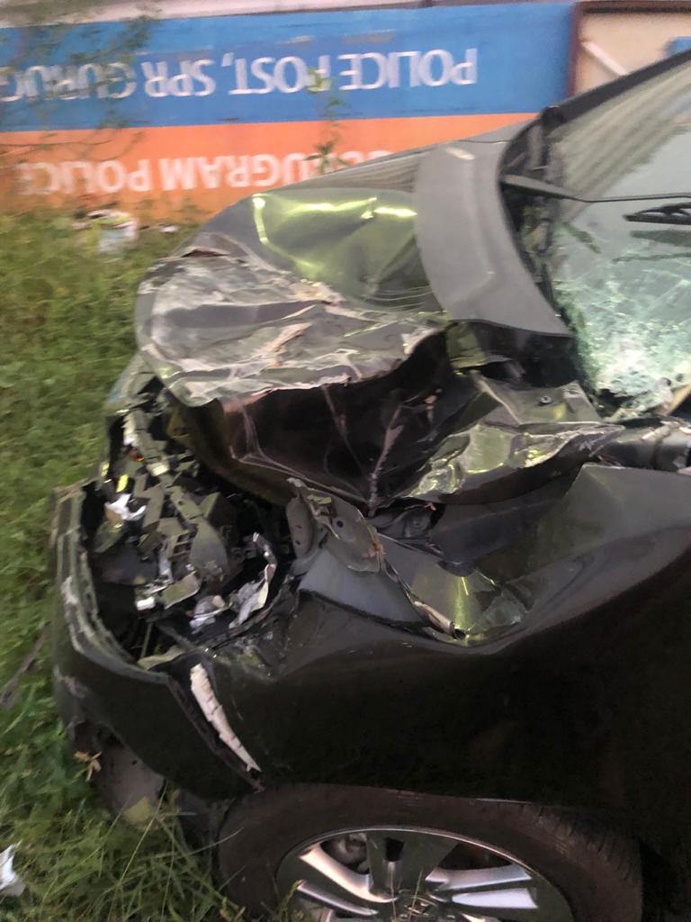 MandhirDhingra's tweet photo. #beware of Frontier #Honda Gurgaon. My 6K run car was #crashed by their pickup executive, car in police station since 1 week. #no #cooperation from Frontier #Honda, #disappointed with #Honda  #investigaton. #need #support from #Honda to get our #loss #compensated #car #damaged https://t.co/xtmMokGL7S