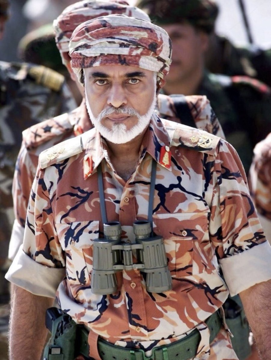 تبدى الحكايات من عنده وتنتهي عنده