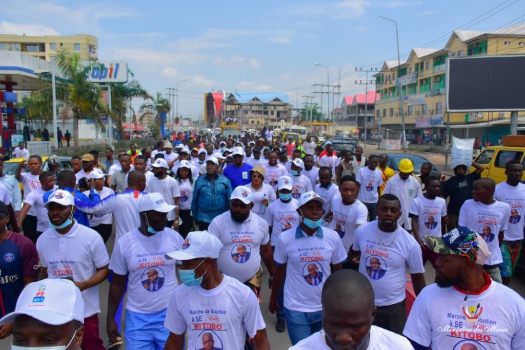 Un peu de modestie Chère <a href="/Sharufa_/">Sharufa</a> Vous vous êtes vous-même illustrée plusieurs fois dans des rôles similaires. Vous aimez crier au scandale sauf lorsque cela vous profite à vous ou vos proches ! Un peu de modestie et de cohérence, SVP !