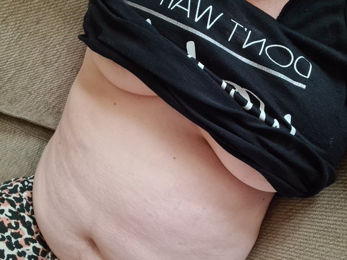 ChubbyBunnie9’s pics and videos