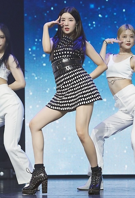 PHOTO】IZ*ONE出身クォン・ウンビ、1stミニアルバム「OPEN」発売記念