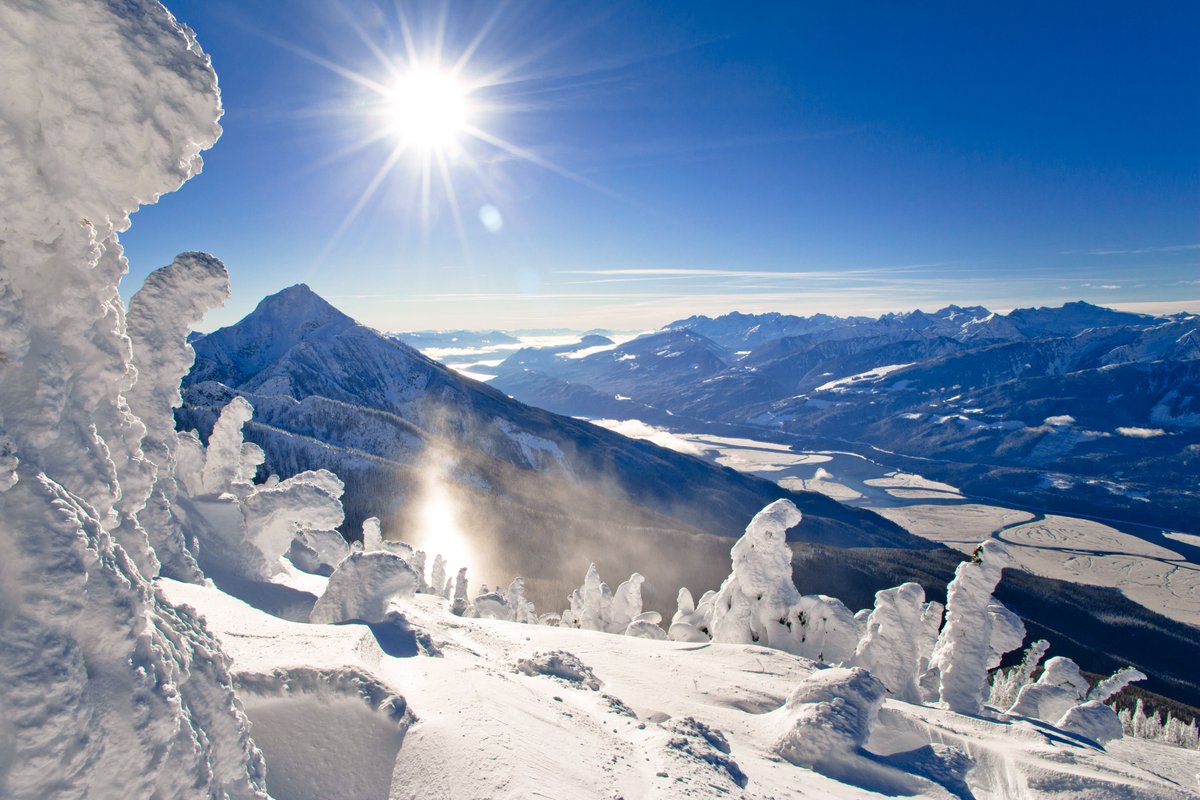 Afin de vous rafraichir dans cette canicule. 
Joingnez-vous à moi du 23 au 30 janvier prochain pour un voyage d'héli-ski à Revelstoke! 
@VoyagesGendron 
#heliskiing #backcountry 
voyagesgendron.com/ski/voyage/hel…
Crédit: D. Stewart; G. Gunderson; G. Grove; I. Houghton