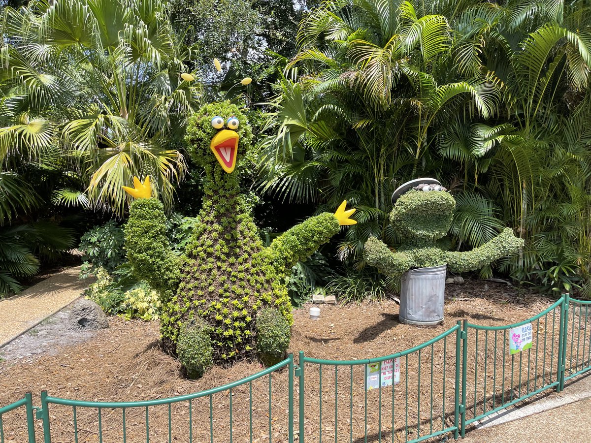 Big Bird and Oscar the Grouch topiaries at <a href="/BuschGardens/">Busch Gardens Tampa Bay</a>.
