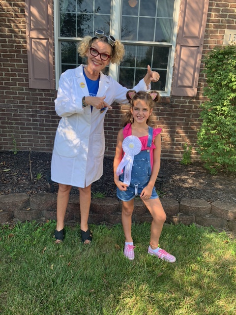 the_gifted_guy's tweet photo. The accolades just keep on coming as Isabella was visited by Professor Prototype and recognized for her great work on her Ivy ID invention which allows people to identify poison ivy by spraying the plant @PLSD @SUPERSYCAMORE @InventionLeague https://t.co/jP1VUCqWJb