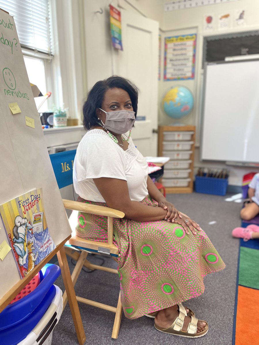 DrHutchings's tweet image. Visiting Ms. King’s classroom at @NaomiLBrooksES 🐝 🐝🐝

Shout-out to our teachers for all that you do for our students everyday! 

#ACPSFirstDay 
#ACPSFamily 
@ACPSk12