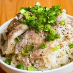 簡単でとっても美味しそう!豚バラ肉を使った「炊き込みご飯」レシピ!