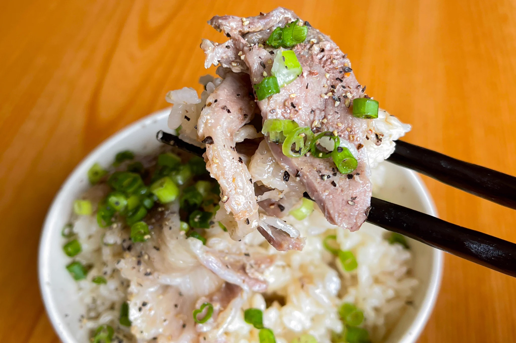 簡単でとっても美味しそう！豚バラ肉を使った「炊き込みご飯」レシピ！
