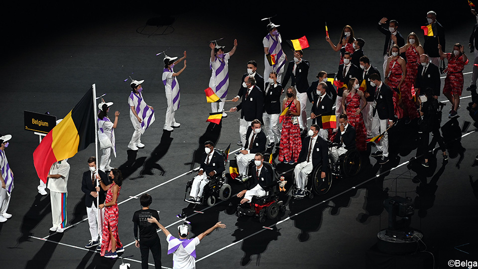 25q4yc1 W4iuqm [ 540 x 960 Pixel ]