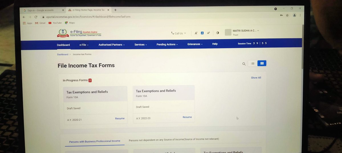 Matri_Sudha's tweet photo. Dear Ma'm @nsitharaman we hav'en trying to fill in our 80G/12A Renewal Form since June. In FY 19-20 by default it shows the ITR is not submitted which is incorrect. Another form is for AY 2022-23 which is FY in running. The due date is 31st Aug. Plz assist @Infosys https://t.co/BAiv2KcjeT