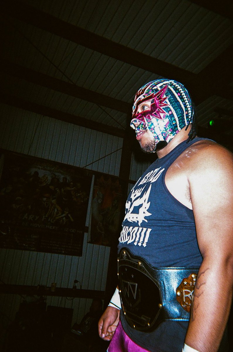 photoproctor's tweet photo. 🔥 @WrestleRaveHTX 🔥 https://t.co/b0tFtZiyAZ