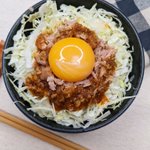 火が不要だからとってもお手軽に作れそう!「ツナ缶」を使った丼ものレシピ!