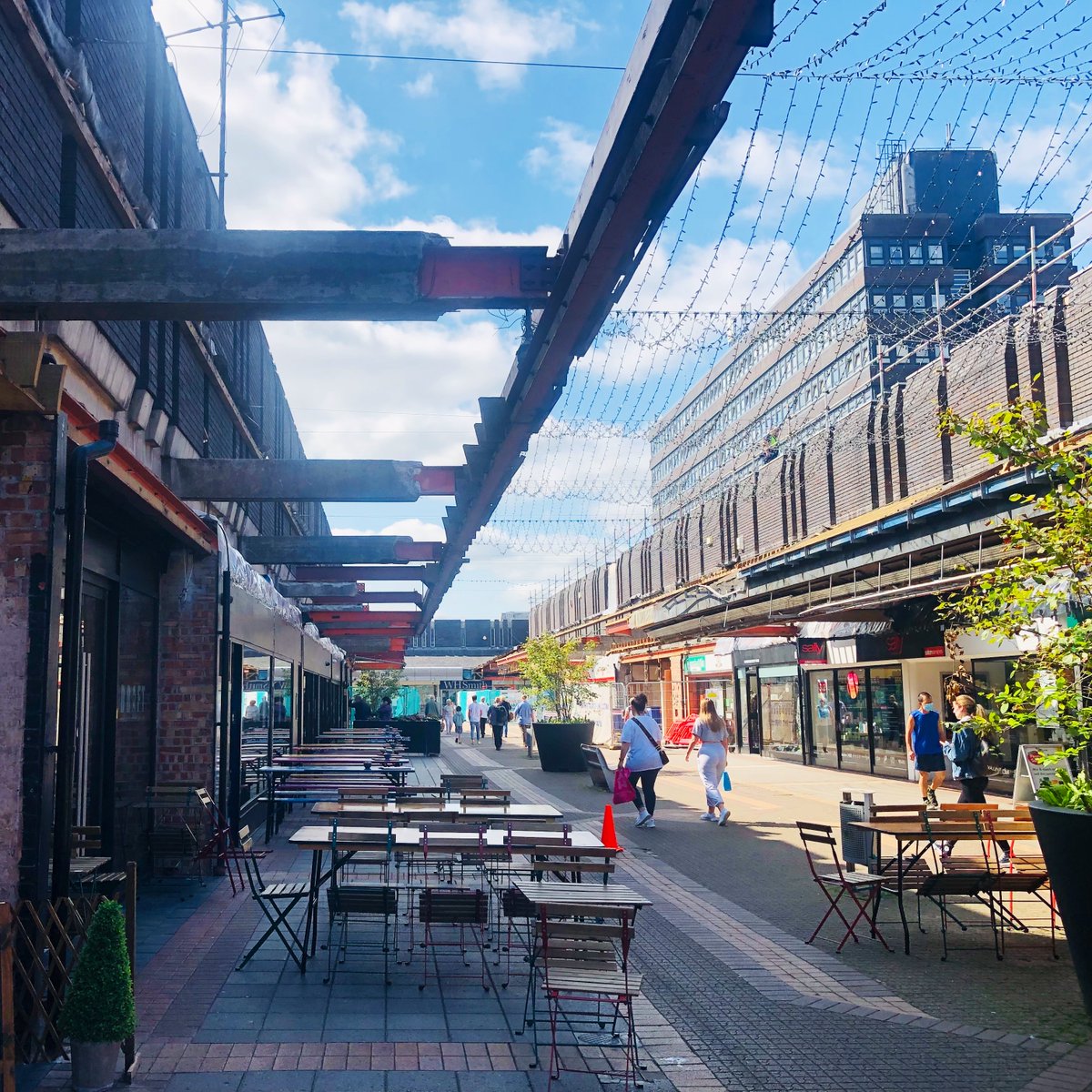 PartnershipSpc's tweet photo. Transformation Tuesday π
The canopy has started coming down in Sale bringing in more light βοΈ @StanleySq_Sale
#exciting #reform #construction #spcconstruct #spcpartnership #manchester #transformthehighstreet #northwest https://t.co/X2n9kJboI2