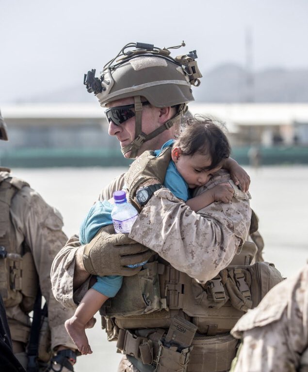 HananyaNaftali's tweet photo. Humanity first. #Afghanistan https://t.co/f0z5Jxv3Bv