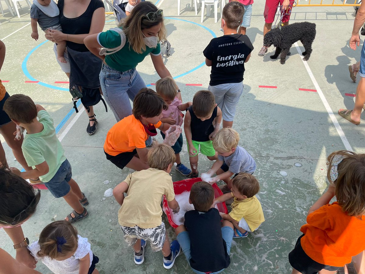 La Coll@nada tweet media