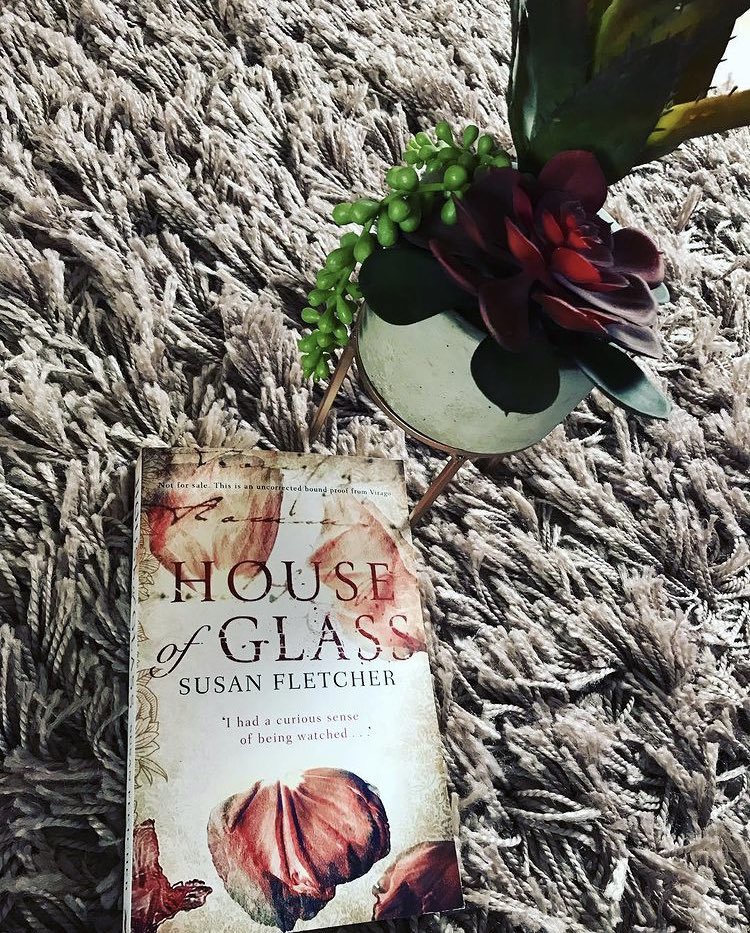 TwoFondOfBooks's tweet photo. Today over on our @TwoFondOfBooks IG Amanda is recommending a crackin haunted house story to set you up for autumn....it’s nearly here! 🍁🍂👻 

https://t.co/OY9RsxhdFw

#houseofglass #susanfletcher @ViragoBooks https://t.co/ghIM4vFaWG