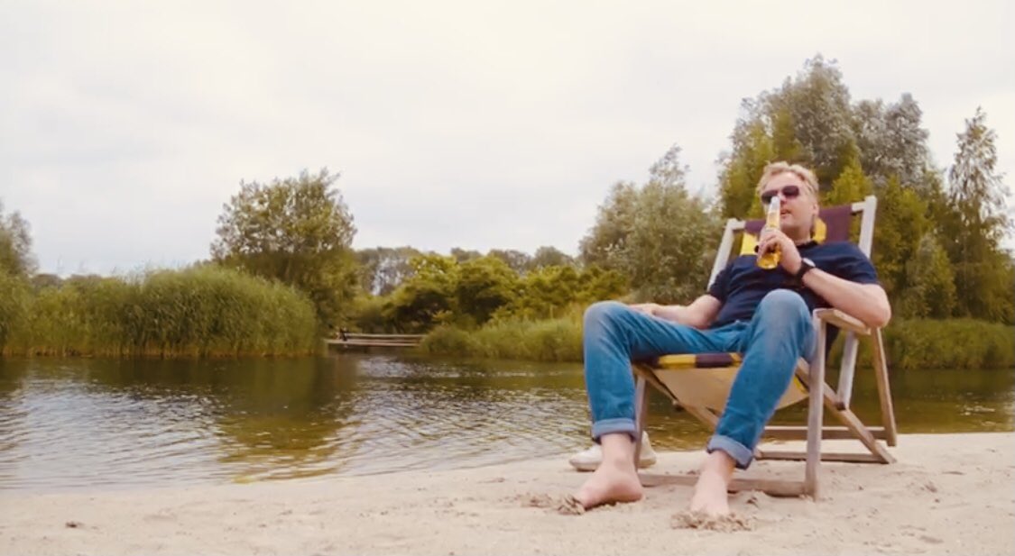 Andre van der Zee tweet media