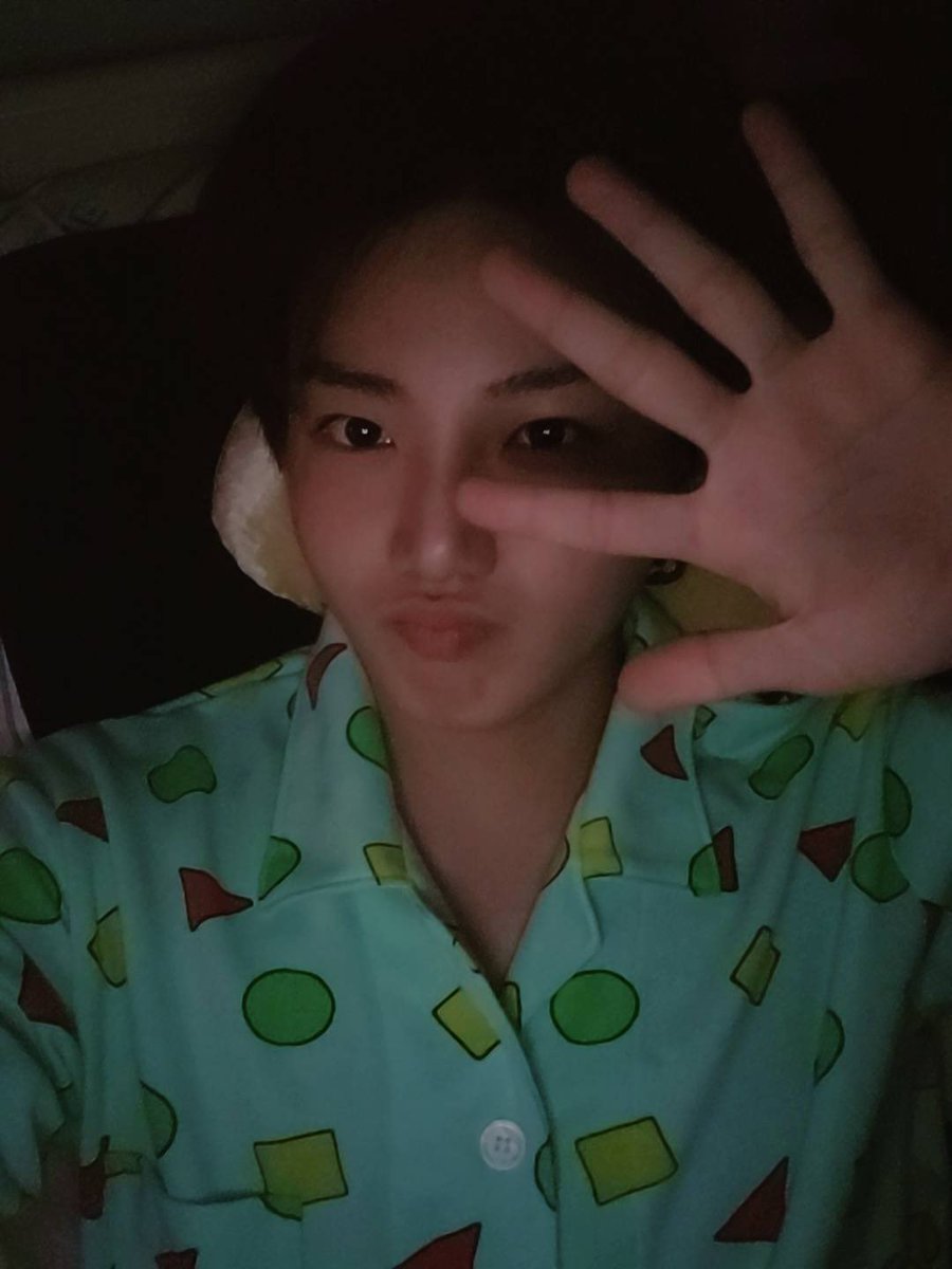 저화질의 준규 tweet media