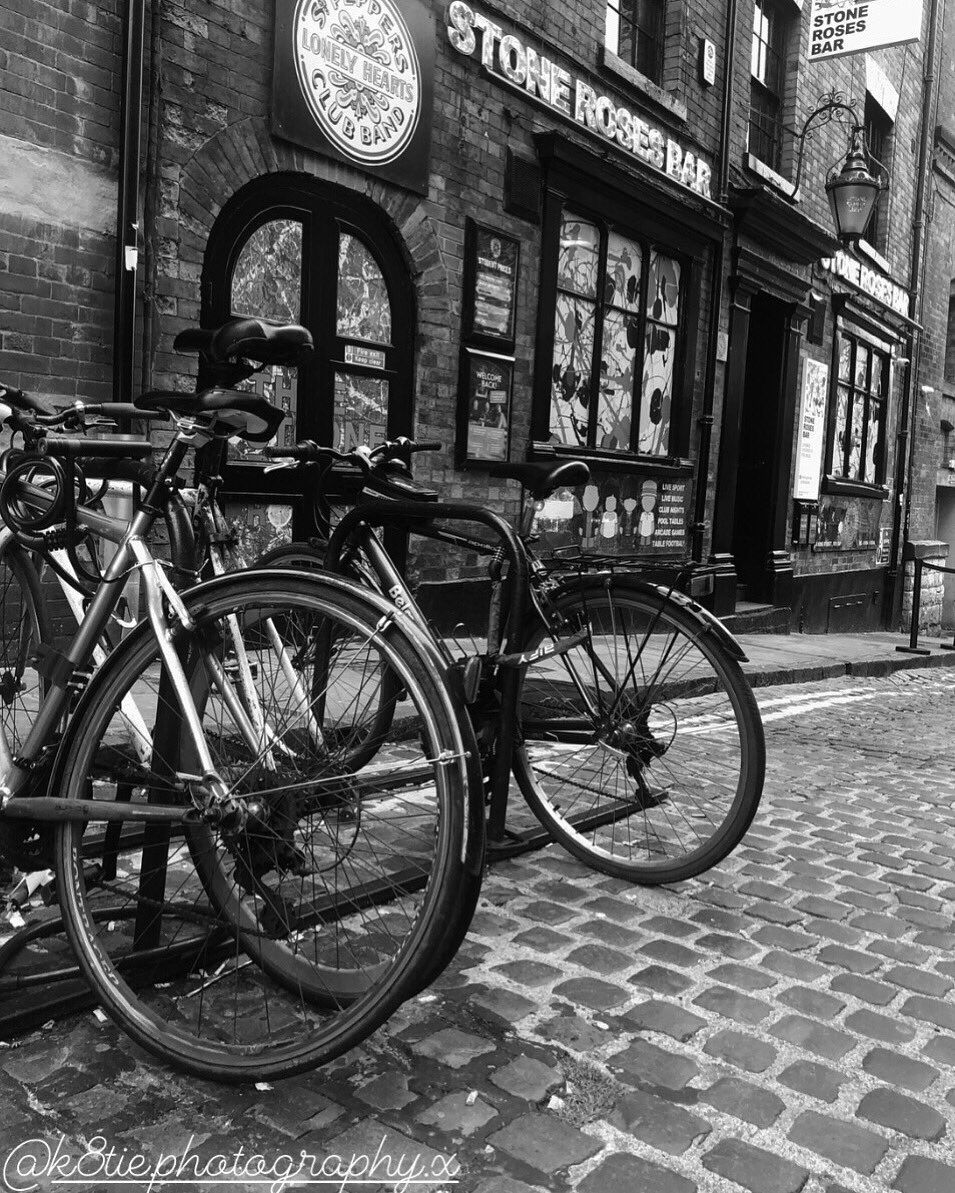 Theme: Architecture ~ Streets
Location: York
Tone: Black and White

Inspired by @overgaard 

#photography #blackandwhite #york #streetsofyork #architecture #streets #streetphotographer #yorkshirephotography #thorstenvonovergaard #bikephotography #photographer
