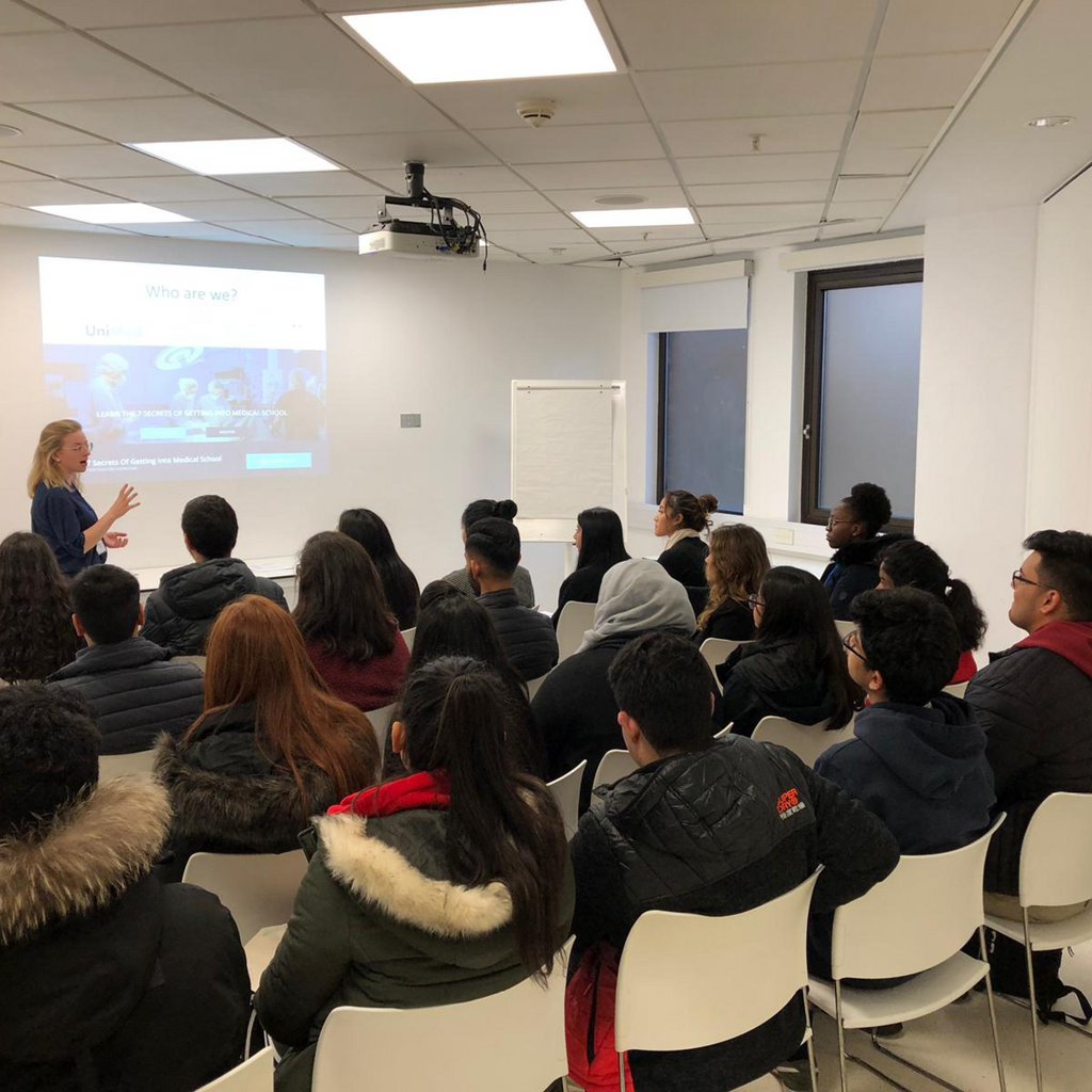 Join our Personal Statement masterclass and we’ll teach you our tried and tested structure so that you can create an impressive personal statement that will let universities discover the person beyond your results!
Sun, 29 Aug
l8r.it/PQGp